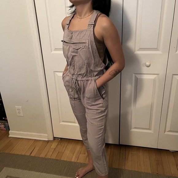 Aritzia Wilfred Free Valletta Gray Beige Overalls Cropped Jumpsuit Sz XS - Picture 4 of 6